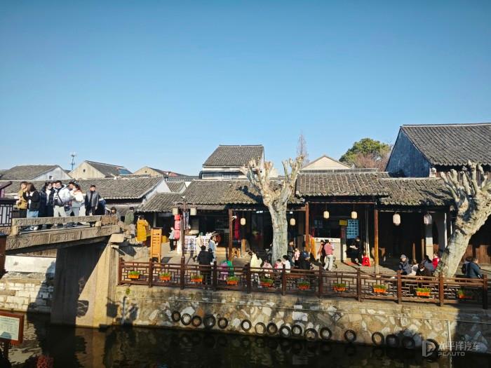 迪丽热巴造型更换,宛若美神降临